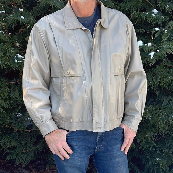 Used Men's Leather Spring Jacket. Size 50 or XL. Bomber style - Picture 2 of 6
